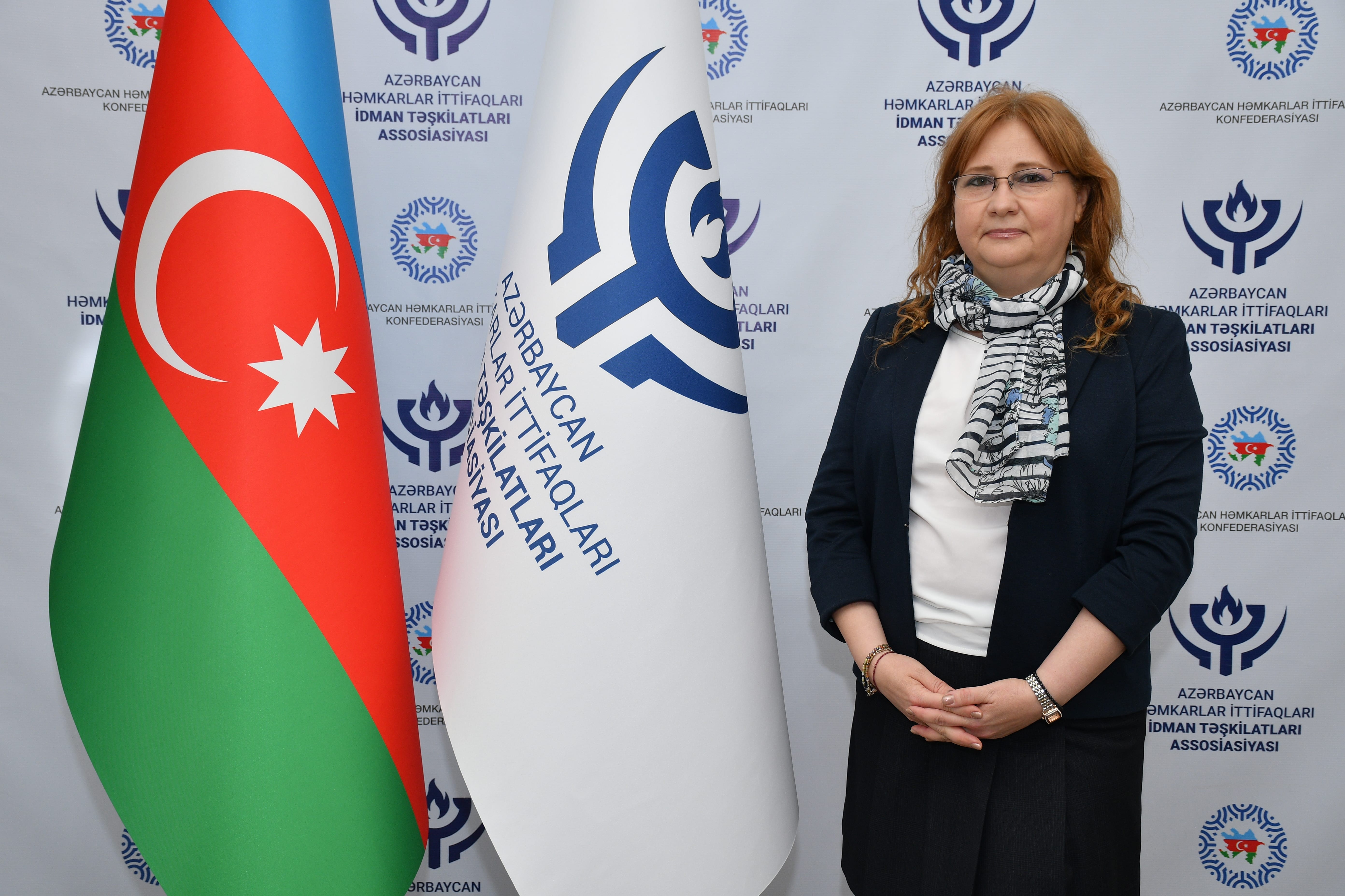 İrana Topçiyeva - [object Object]